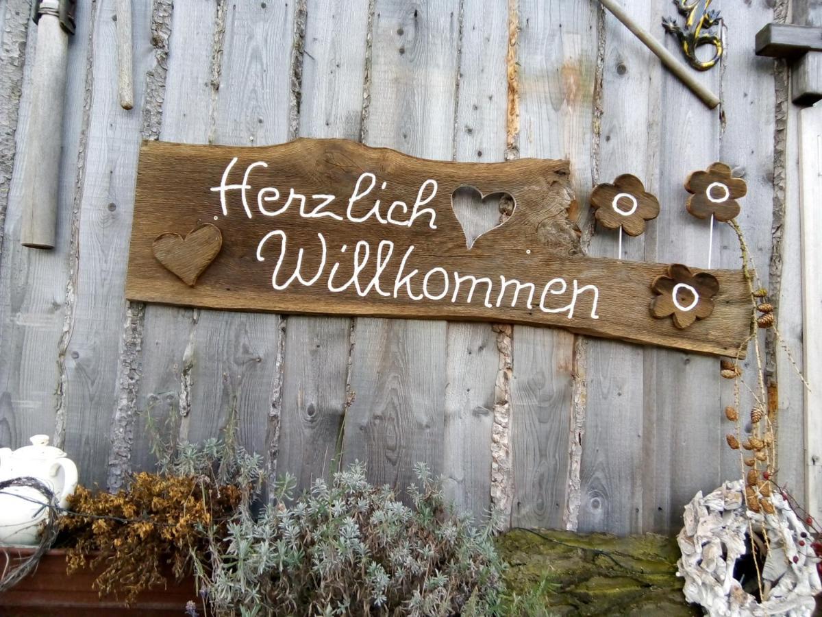 Ferienwohnung Bienwald Mit Pool Fuer 4 - 6 Personen Mit 3 Schlafzimmern Grobitz Esterno foto